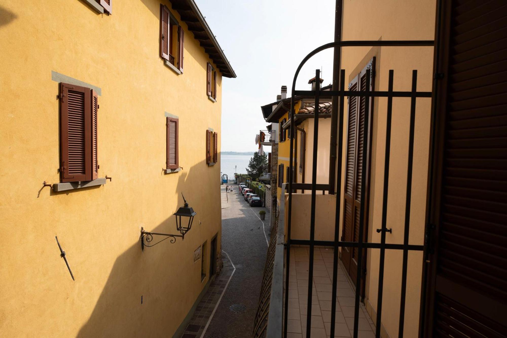 Hotel Dell'Angelo Predore Exterior photo